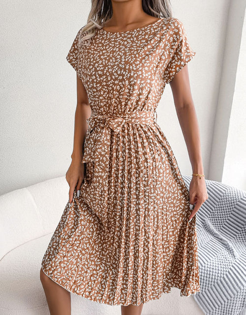 Load image into Gallery viewer, Ditsy Floral Pleated Belted Dress
