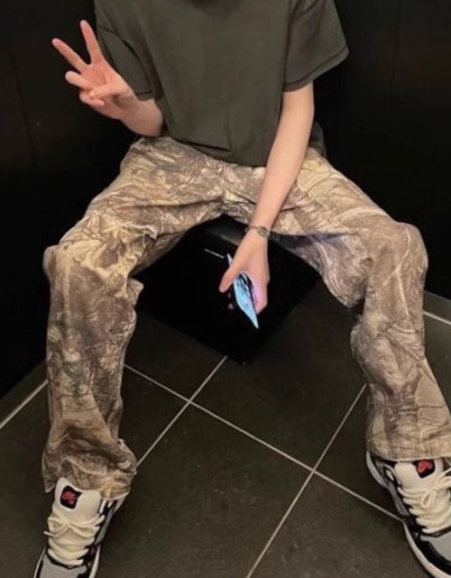 Load image into Gallery viewer, Men's Twig Camouflage Distressed Jeans
