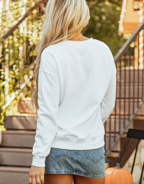 Load image into Gallery viewer, Pumpkin Graphic Long Sleeve Sweatshirt
