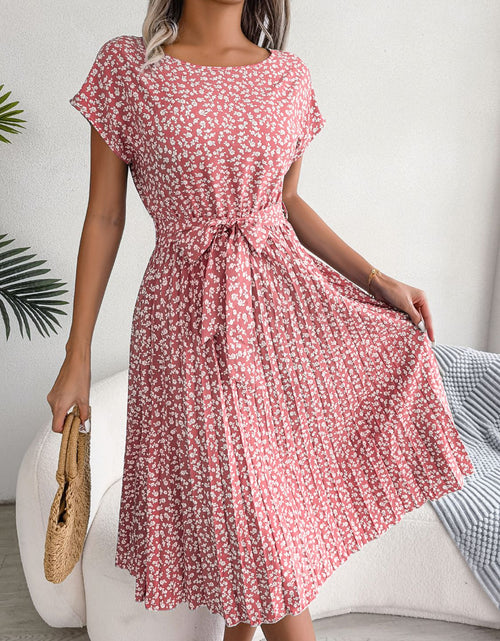 Load image into Gallery viewer, Ditsy Floral Pleated Belted Dress
