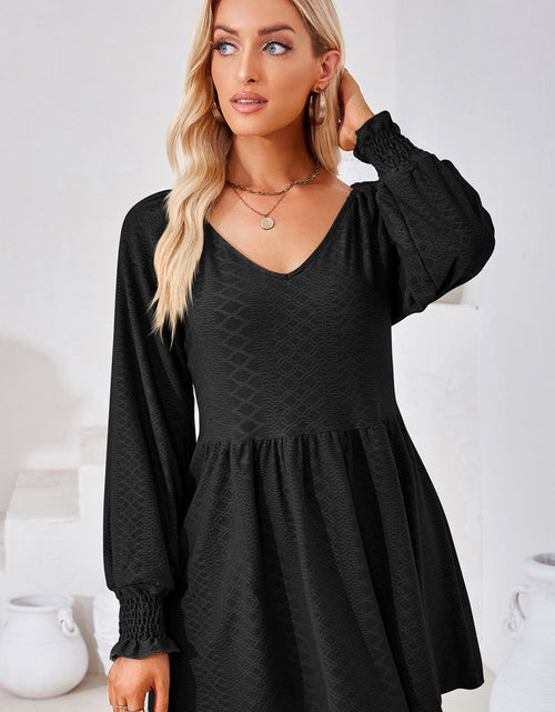Load image into Gallery viewer, V-Neck Lantern Sleeve Blouse
