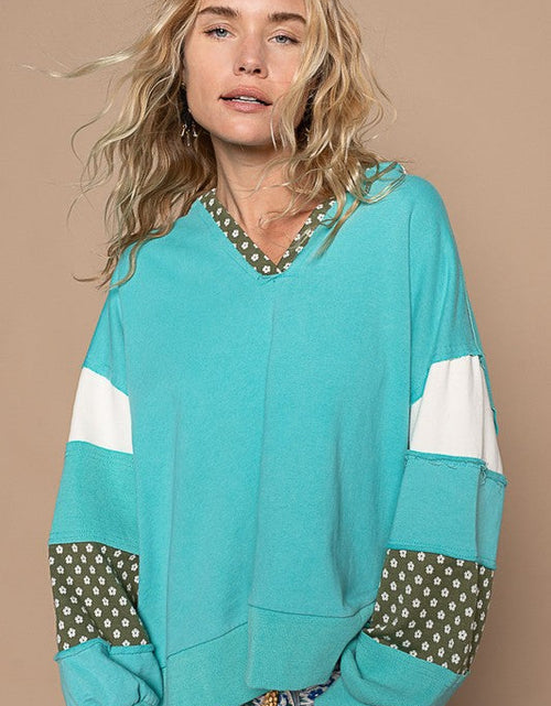 Load image into Gallery viewer, POL Exposed Seam Floral Patchwork French Terry Hoodie
