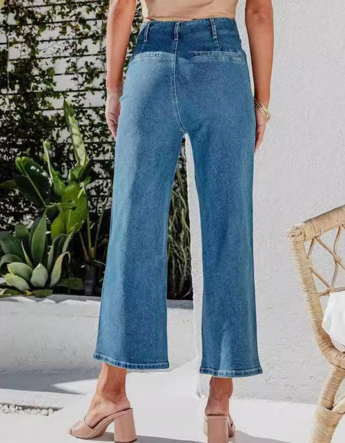 Load image into Gallery viewer, Button Fly Cropped Jeans with Pockets
