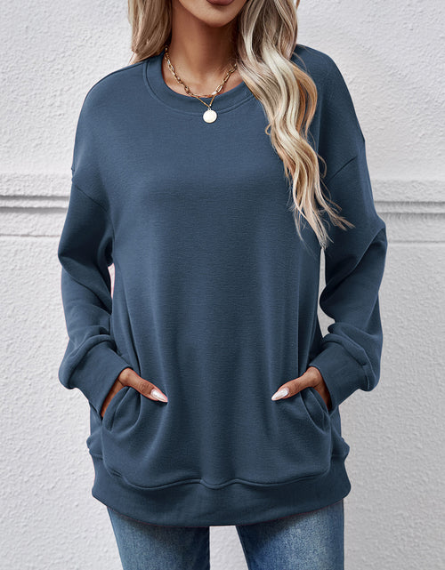 Load image into Gallery viewer, Dropped Shoulder Sweatshirt with Pockets
