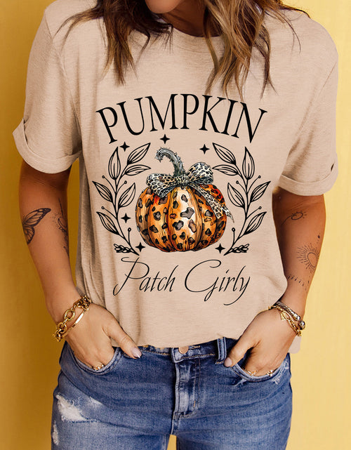 Load image into Gallery viewer, Pumpkin Graphic Round Neck Short Sleeve T-Shirt
