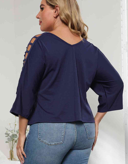 Load image into Gallery viewer, 3/4 Sleeve Cutout Detail Top
