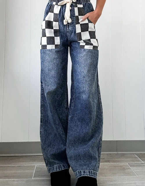 Load image into Gallery viewer, Checkered Wide Leg Jeans
