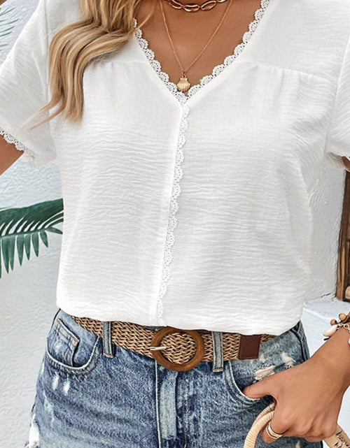 Load image into Gallery viewer, Perfee Textured Lace Trim Tee Shirt
