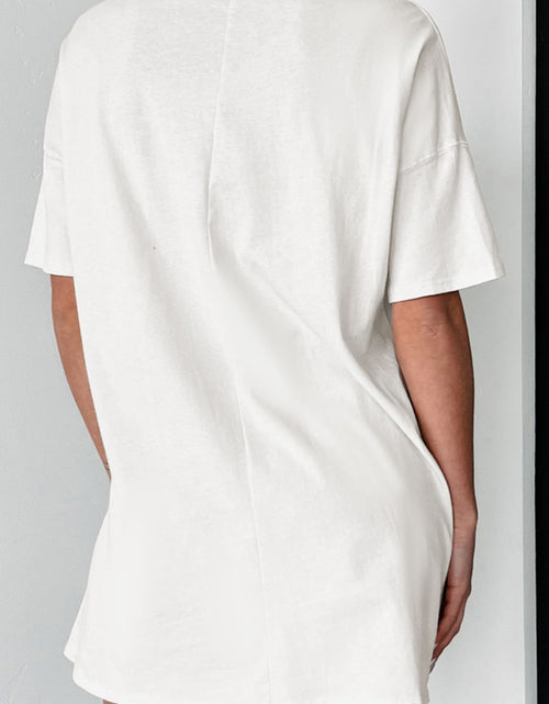 Load image into Gallery viewer, Bow Graphic Round Neck Short Sleeve T-Shirt
