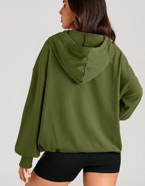 Load image into Gallery viewer, Pocketed Half Zip Long Sleeve Hoodie
