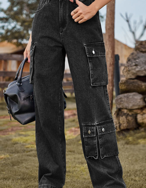 Load image into Gallery viewer, Loose Fit Long Jeans with Pockets

