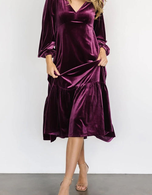 Load image into Gallery viewer, V-Neck Long Sleeve Midi Velvet Dress

