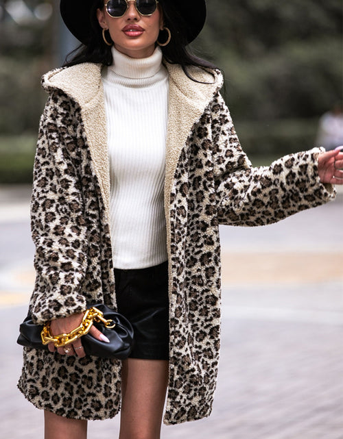Load image into Gallery viewer, Shiny Leopard Print Hooded Teddy Coat
