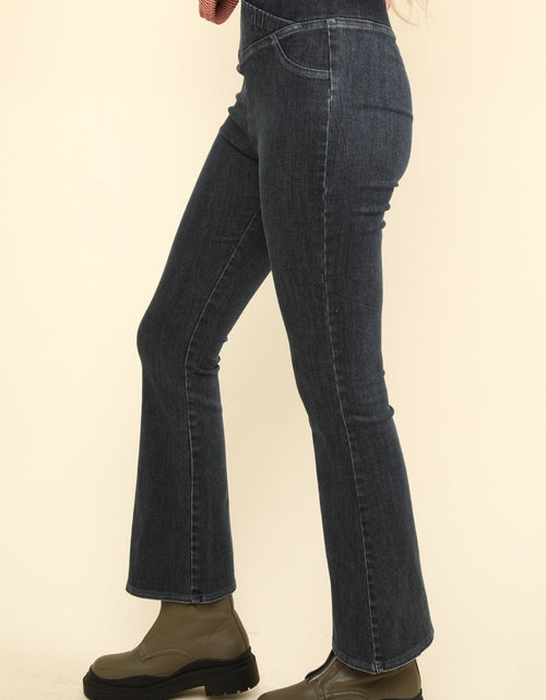 Load image into Gallery viewer, VERY J Washed Denim Stretchy Crossover Waist Leggings
