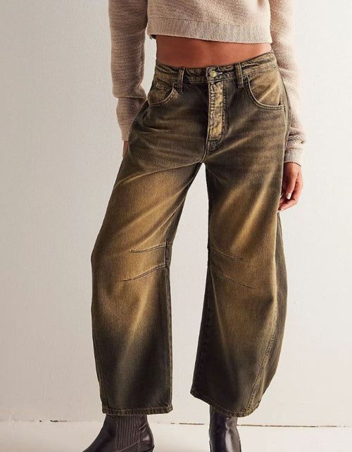 Load image into Gallery viewer, Wide Leg Jeans with Pockets
