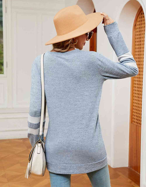 Load image into Gallery viewer, Round Neck Long Sleeve Top
