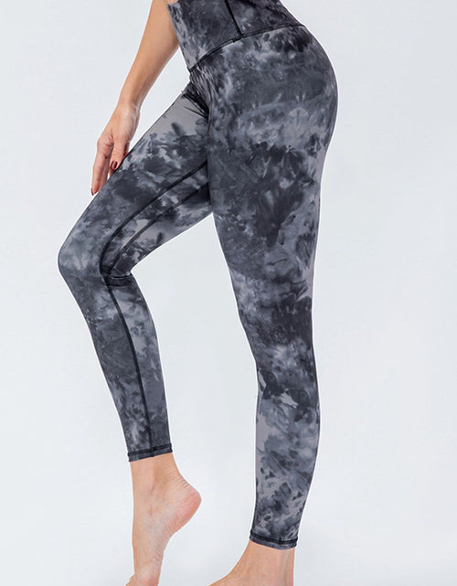 Load image into Gallery viewer, Wide Waistband Slim Fit Active Leggings
