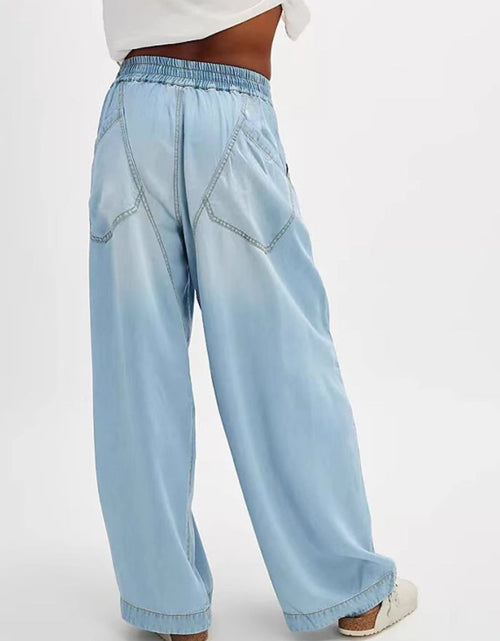 Load image into Gallery viewer, Wide Leg Jeans
