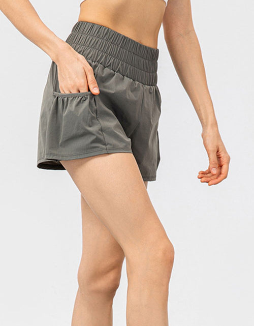 Load image into Gallery viewer, Elastic Waist Pocketed Active Shorts

