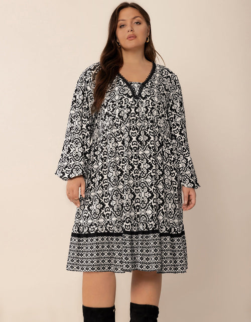 Load image into Gallery viewer, Plus Size Lace Detail Printed Balloon Sleeve Dress
