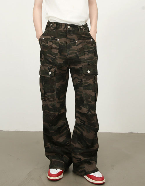 Load image into Gallery viewer, Men's Camouflage Jeans with Cargo Pockets
