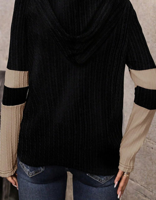 Load image into Gallery viewer, Drawstring Quarter Zip Contrast Long Sleeve Hoodie
