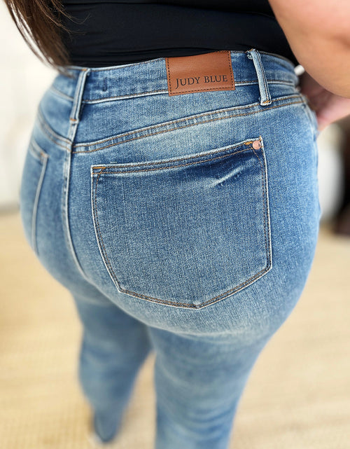 Load image into Gallery viewer, Judy Blue Full Size Mid Rise Rigid Magic Release Hem Jeans
