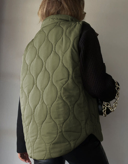 Load image into Gallery viewer, Collared Neck Vest with Pockets
