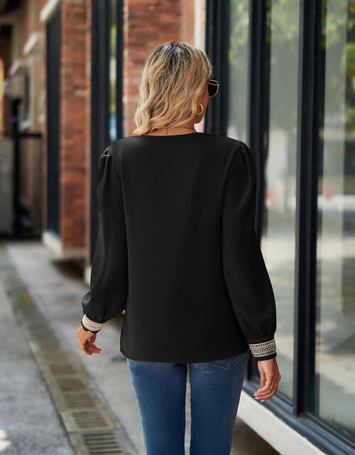 Load image into Gallery viewer, V-Neck Lace Detail Long Sleeve Top
