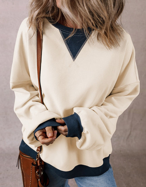 Load image into Gallery viewer, Contrast Round Neck Long Sleeve Sweatshirt
