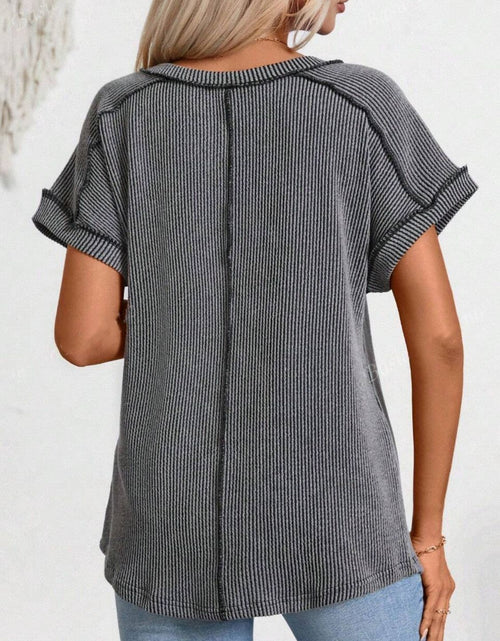 Load image into Gallery viewer, Exposed Seam V-Neck Short Sleeve Top

