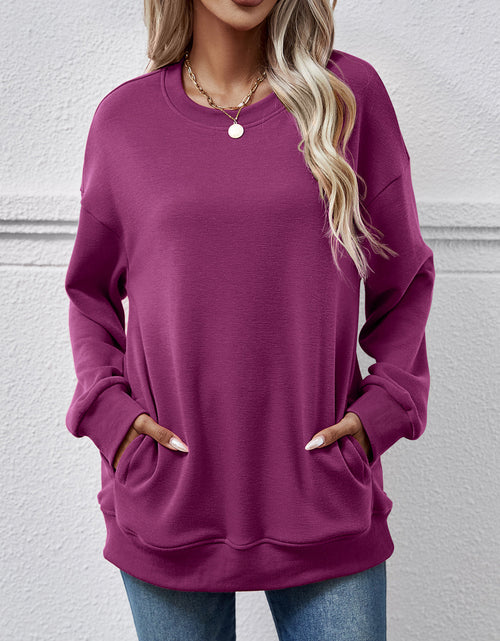 Load image into Gallery viewer, Dropped Shoulder Sweatshirt with Pockets
