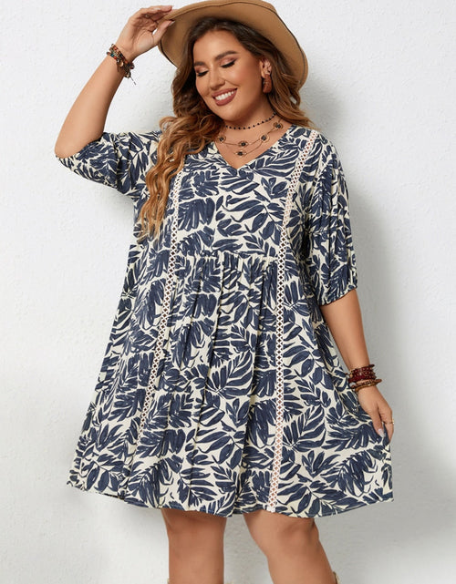 Load image into Gallery viewer, Plus Size Printed V-Neck Half Sleeve Mini Dress
