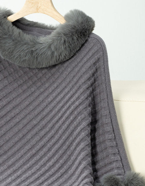 Load image into Gallery viewer, Fuzzy Trim Texture Three-Quarter Sleeve Poncho
