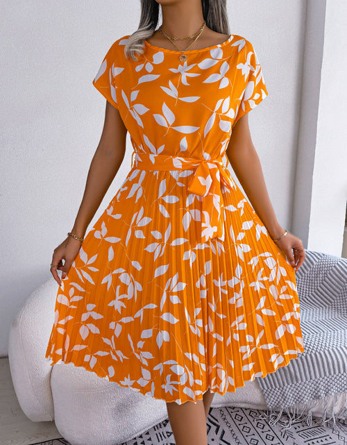 Load image into Gallery viewer, Printed Round Neck Short Sleeve Pleated Dress
