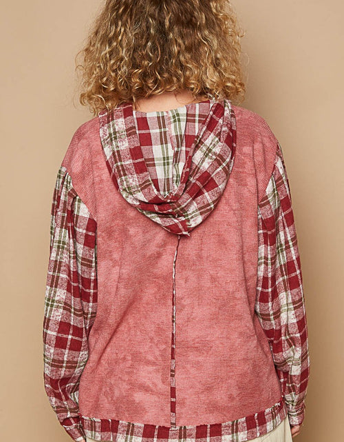 Load image into Gallery viewer, POL Star Patch Plaid Long Sleeve Hooded Top
