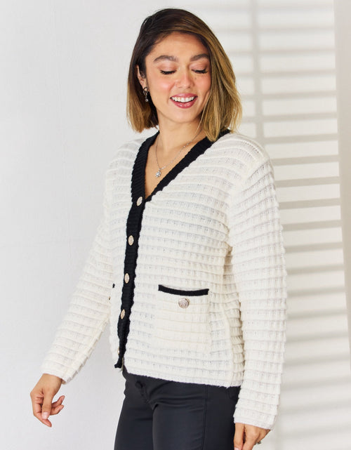 Load image into Gallery viewer, Contrast Trim Button Up Cardigan
