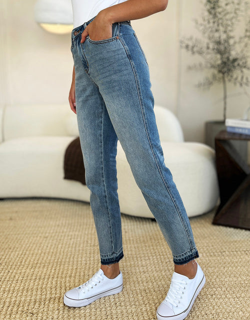 Load image into Gallery viewer, Judy Blue Full Size Mid Rise Rigid Magic Release Hem Jeans

