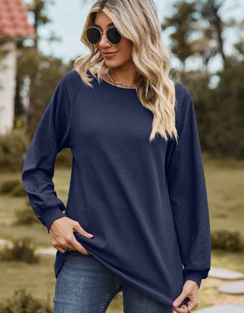 Load image into Gallery viewer, Round Neck Raglan Sleeve Sweatshirt
