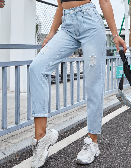 Load image into Gallery viewer, Distressed Straight Jeans with Pockets
