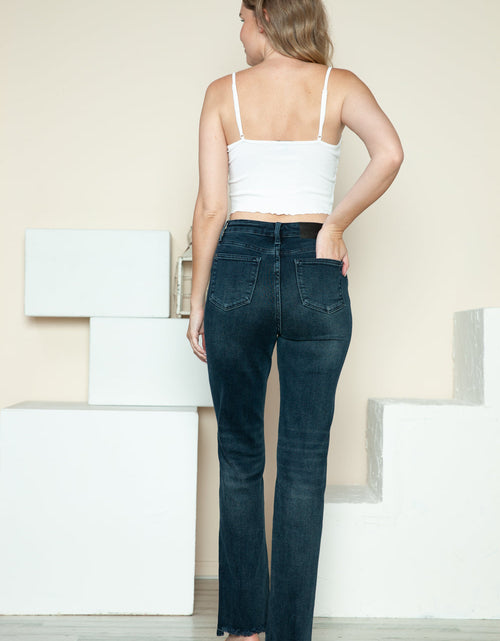 Load image into Gallery viewer, Judy Blue Full Size Button Fly Hem Destroy Straight Jeans
