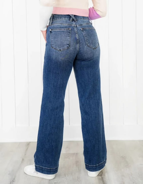 Load image into Gallery viewer, Washed Straight Leg Jeans
