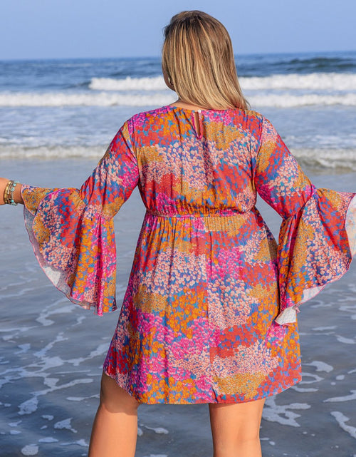 Load image into Gallery viewer, Plus Size Ruched Printed Long Sleeve Dress
