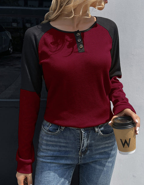 Load image into Gallery viewer, Ivy Lane Contrast Buttoned Round Neck Raglan Sleeve Top
