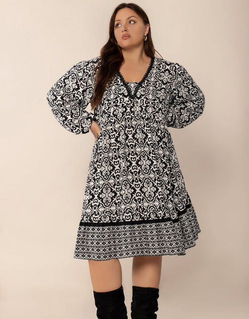 Load image into Gallery viewer, Plus Size Lace Detail Printed Balloon Sleeve Dress
