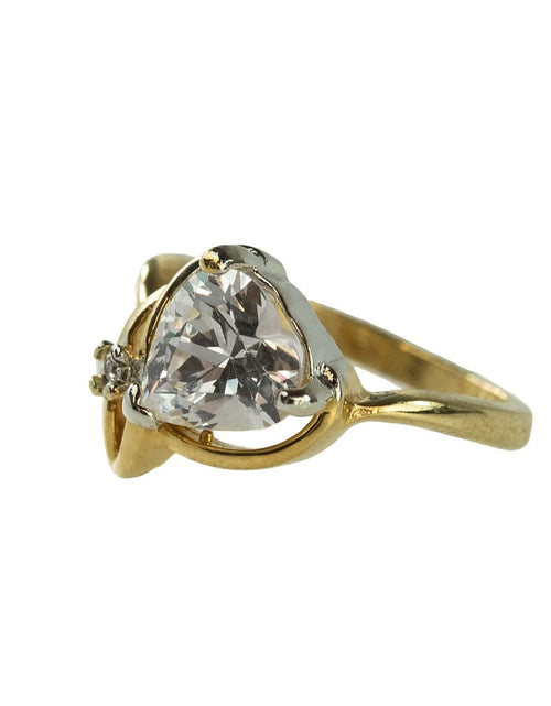 Load image into Gallery viewer, Vintage Jewelry Emerald Austrian Crystal Heart Ring 18k Yellow gold Electroplated Made in the USA by PVD Vintage Jewelry
