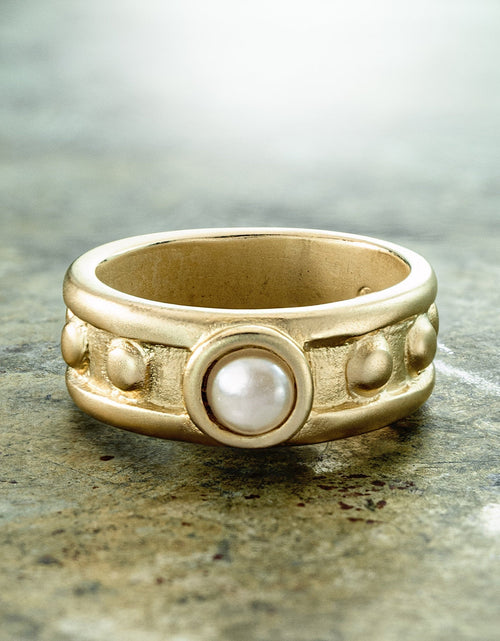 Load image into Gallery viewer, Vintage Ring 1970s Sapphire Cabocon Glass Ring 18k Brushed Gold September Birthstone #R3095 by PVD Vintage Jewelry
