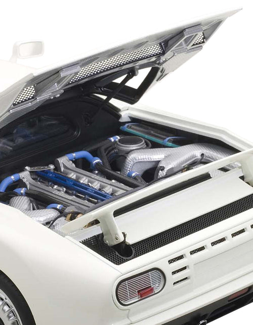 Load image into Gallery viewer, Bugatti EB110 GT White 1/18 Diecast Model Car by Autoart
