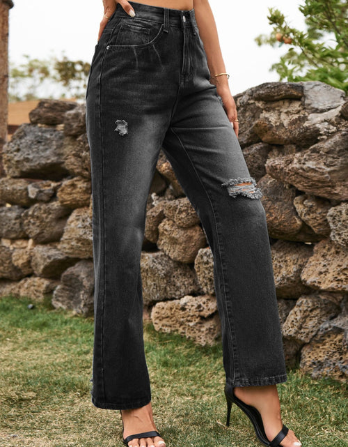 Load image into Gallery viewer, Distressed Jeans with Pockets
