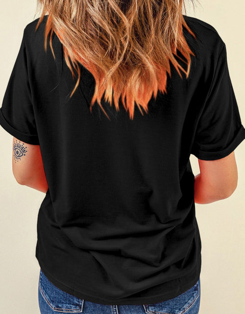 Load image into Gallery viewer, Bow MAMA Graphic Short Sleeve T-Shirt
